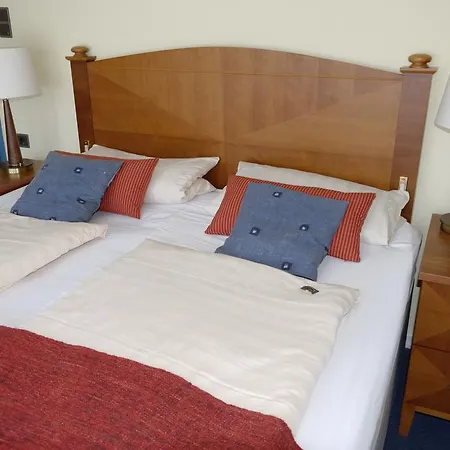 Hotel Haus Am Weiher 3*